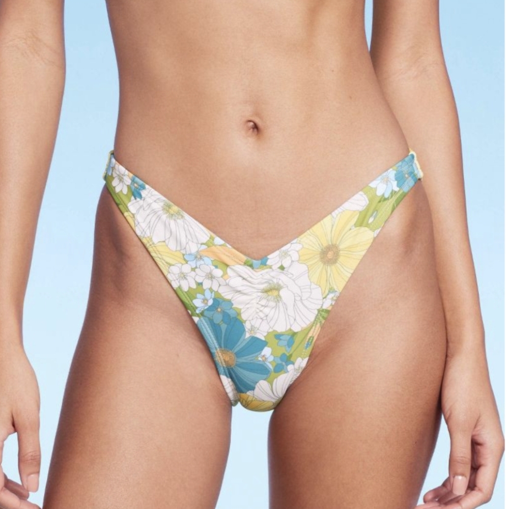 NWT v-Front Cheeky Extra High Leg Bikini Bottom - Wild Fable Blue Floral